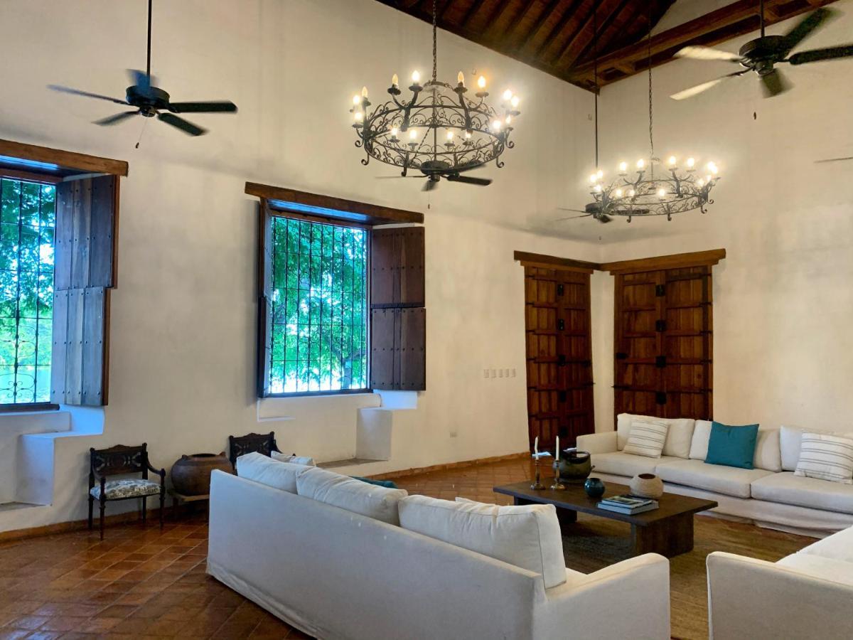 Hotel San Rafael Mompos Exteriér fotografie